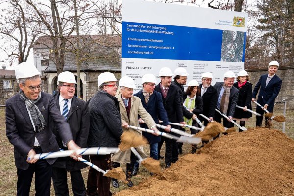 22.02.2019: Universitätsklinikum Würzburg: Spatenstich Medienkanal