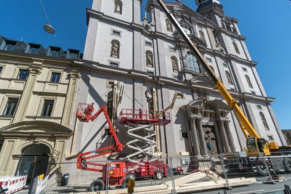 Stift-Haug-Schutzdachmontage1